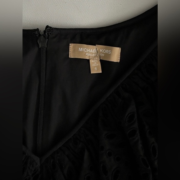 $2K Michael Kors Collection COTTON POPLIN PUFF-SLEEVE EYELET DRESS IN BLACK 6 - Picture 5 of 12